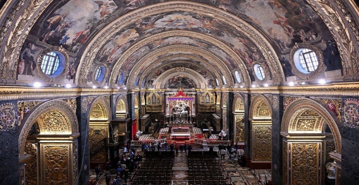 １５７３～７８年に建てられた聖ヨハネ准司教座聖堂/Finnbarr Webster/Getty Images