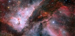 太陽系外の天体の中で最も研究が盛んな星のひとつ、りゅうこつ座にある「イータ・カリーナ」 (C)ESO