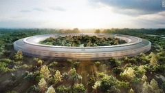 米アップルの新社屋は、まるで森の中に着陸した宇宙船のよう