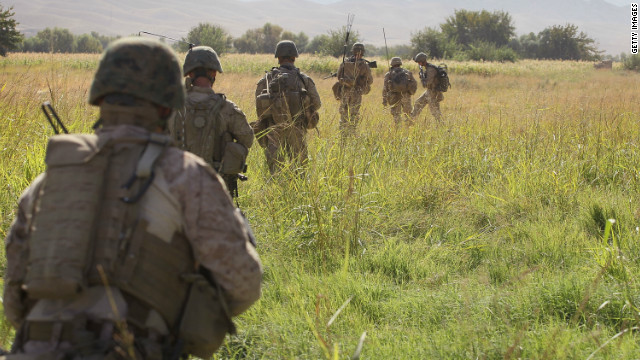 アフガンをパトロールする米兵