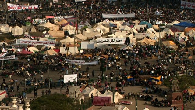 エジプトでは１１月下旬の大統領令発表からムルシ大統領に対する抗議デモが拡大している