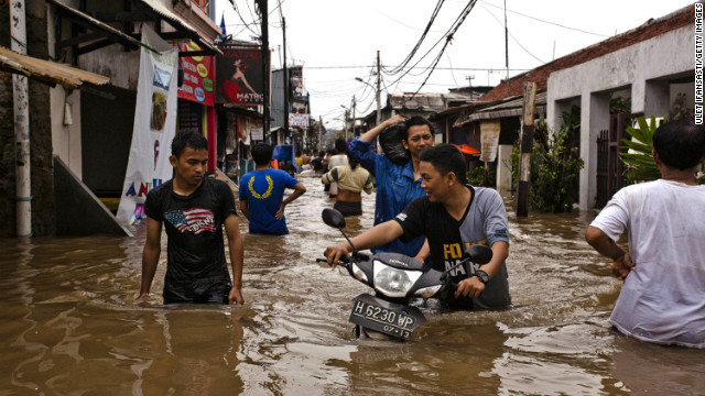 インドネシア首都ジャカルタで大規模な洪水が発生