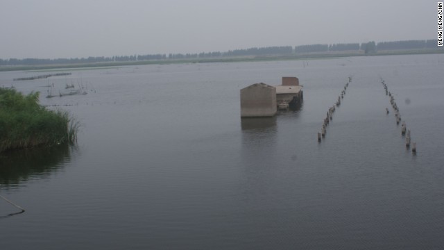 china sinkhole3 10万人が強制移住した、水没していく炭鉱の町…