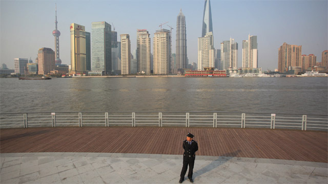 上海にそびえる高層ビル。「上海自由貿易区」で外国のＳＮＳが解禁されるという
