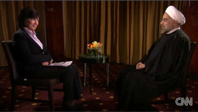 クリスティアン・アマンプール（左）のインタビューに答えるロハニ大統領