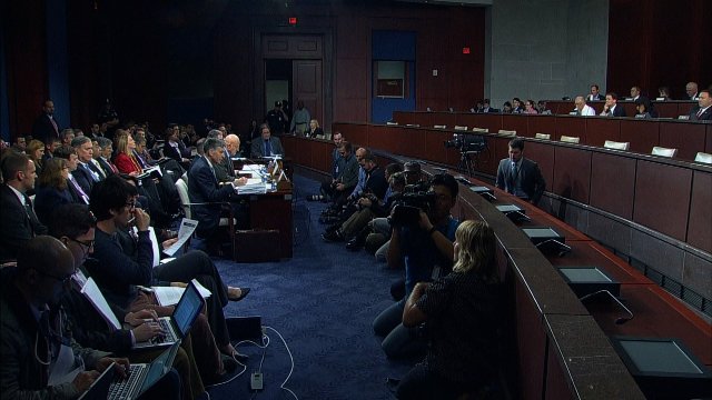 米下院情報特別委員会の公聴会が開かれ情報機関トップが証言した
