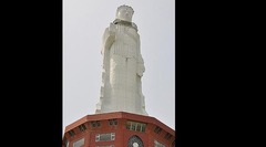 世界最大規模の立像の１つ、淡路島にある世界平和大観音は２００６年に閉鎖された