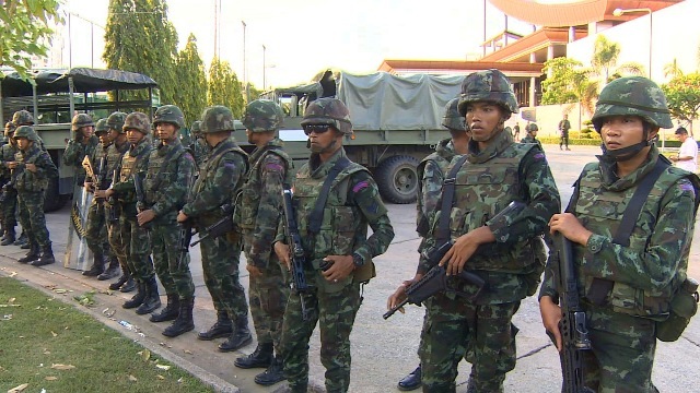 バンコクに展開する軍兵士