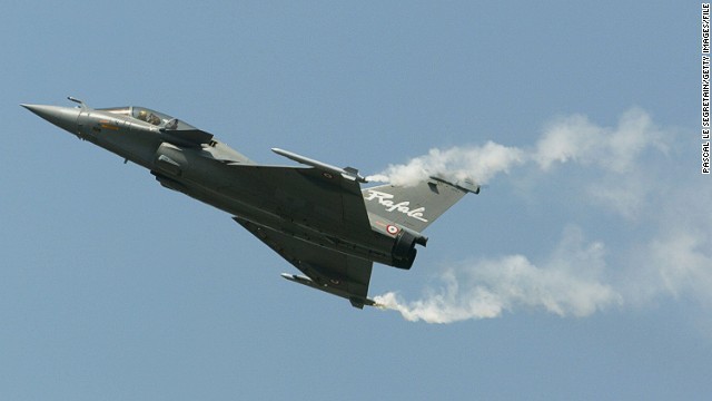 フランス空軍は、ラファール戦闘機でＩＳＩＳに対する空爆を実施した