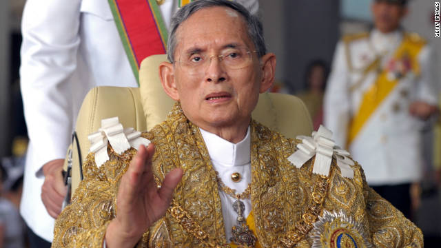 タイのブミポン国王＝２０１０年