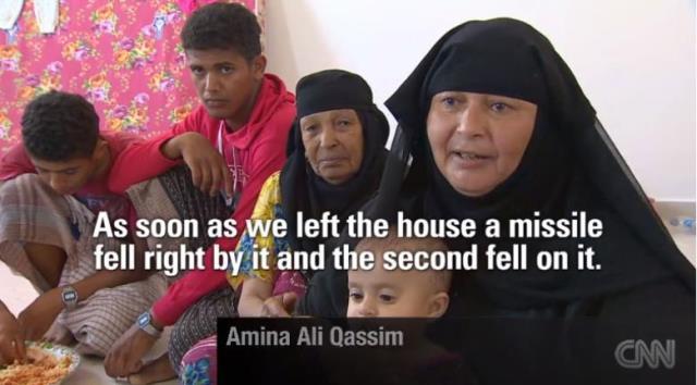 空爆を逃れて孫とともにイエメンを脱出してきた女性