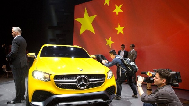 「上海モーターショー」が開幕。露出度の高い服装の女性モデルは一掃された