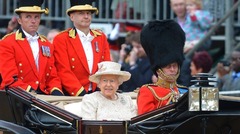 エリザベス女王の８９歳の誕生日を祝う行事が行われた
