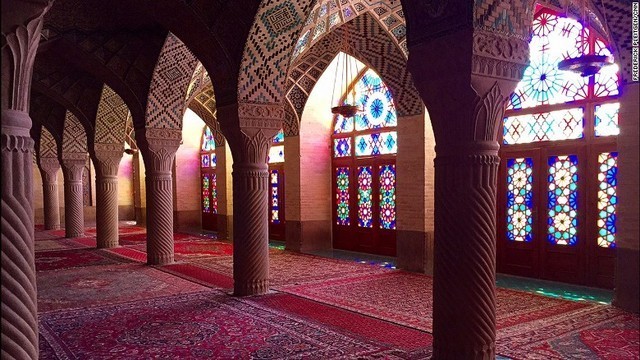 シーラーズのナシル・アル・モルク・モスク