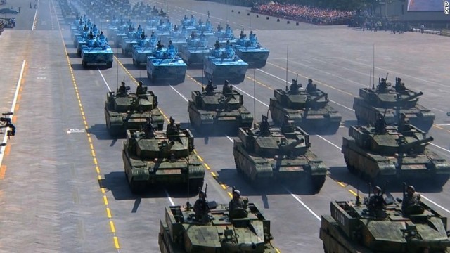 中国・北京で終戦７０年を記念して軍事パレードが行われた