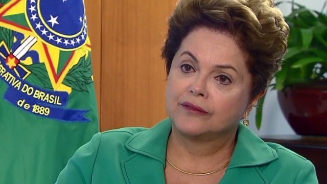 汚職疑惑で批判にさらされているブラジルのルセフ大統領