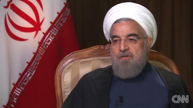 ＣＮＮとのインタビューに応じるイランのロウハニ大統領