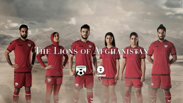 サッカー・アフガニスタン代表の新ユニホーム＝Hummel International