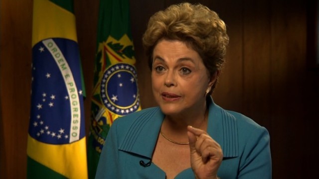ブラジルのルセフ大統領。弾劾手続きの行方に注目が集まる