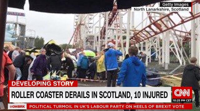 ジェットコースターが脱線して１０人が負傷した＝スコットランド
