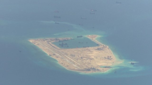 中国が南シナ海のスプラトリー（南沙）諸島に新設した人工島