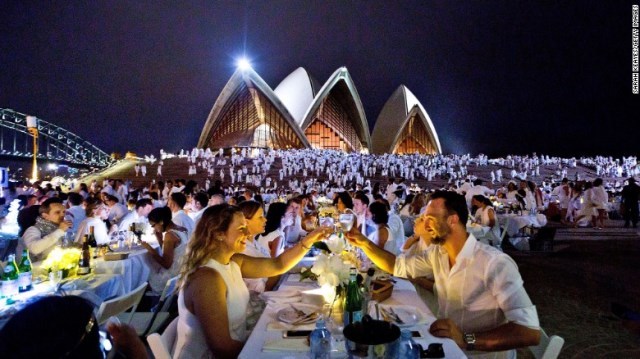 ２位　シドニー（オーストラリア）
夏のシドニーは野外での食事にぴったりだ。写真は昨年１１月に開かれたシークレット・パーティーのイベント「ディネ・アン・ブラン」。ある読者は「立ち止まって地図を広げるたびに地元の人たちが声をかけてくれた」とコメントを寄せた