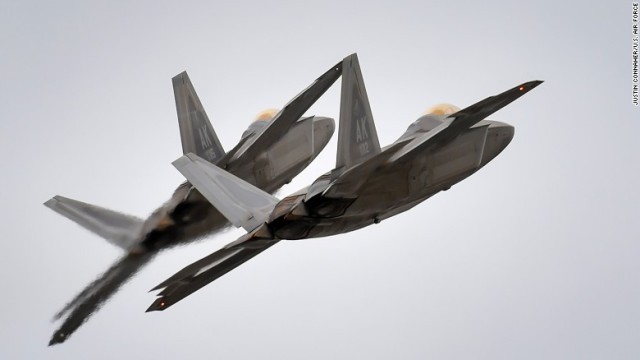 製造中止を受けＦ１５との全面交代が遅れている最新鋭戦闘機Ｆ２２＝米空軍