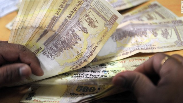 印西部ムンバイに住む４人家族が、２兆ルピー相当の課税対象所得を申告