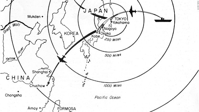 日本を爆撃した後は中国本土に着陸し、米国へ戻る予定だった