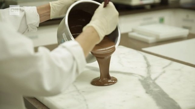チョコの甘さを変えずに砂糖の量を４割減らす新製法をネスレが開発