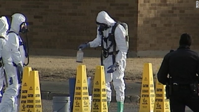水のかかった殺虫剤から有毒ガスが発生し、子ども４人が死亡した
