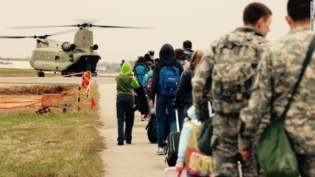 朝鮮半島有事に備え、在韓米軍の家族など６０人が避難訓練に参加した＝米軍提供