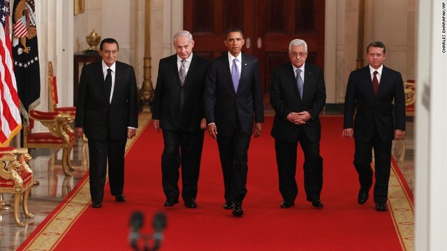中東地域の指導者らとの夕食会前に。オバマ大統領はイスラエルとパレスチナとの和平交渉に取り組んだ