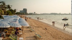 ２０位：パタヤ。タイのビーチリゾートを訪れる人の数が回復した。前年比１６．５％増の７４９万人が訪問
