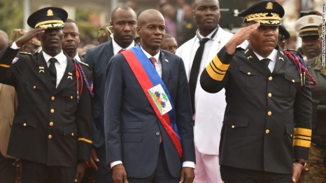 就任式に臨むハイチのモイーズ新大統領