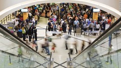 １位：ハーツフィールド・ジャクソン国際空港。利用者数は前年比２．６％増の１億４００万人