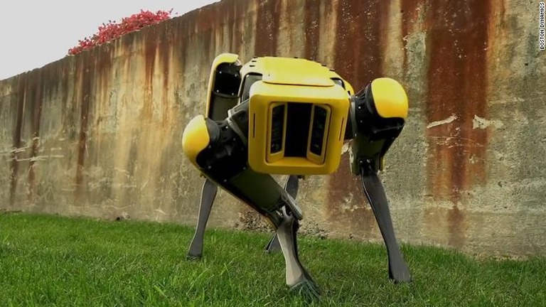 米ボストン・ダイナミクスが開発中のロボット犬「スポットミニ」