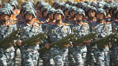 行進する北朝鮮兵