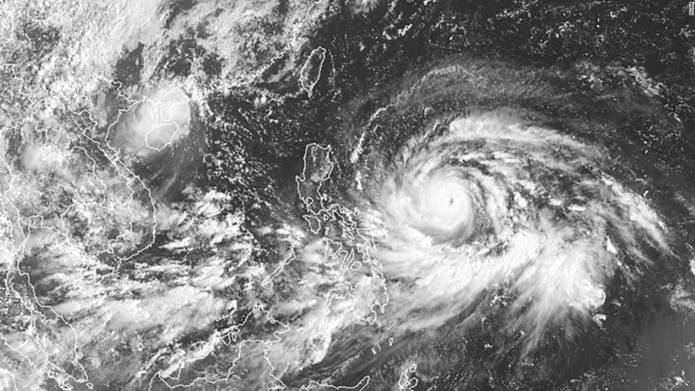 猛烈な台風２２号がフィリピンに接近/NOAA