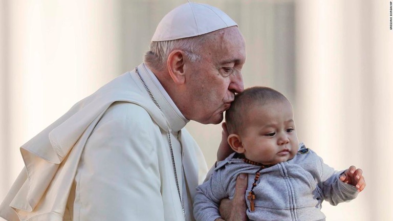 フランシスコ法王が妊娠中絶について「殺し屋を雇う」のと同じとの見解を示した/Gregorio Borgia/AP