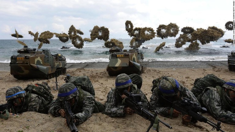 １２月に予定されていた米韓合同軍事訓練について中止が発表された/Chung Sung-Jun/Getty Images AsiaPac/Getty Images