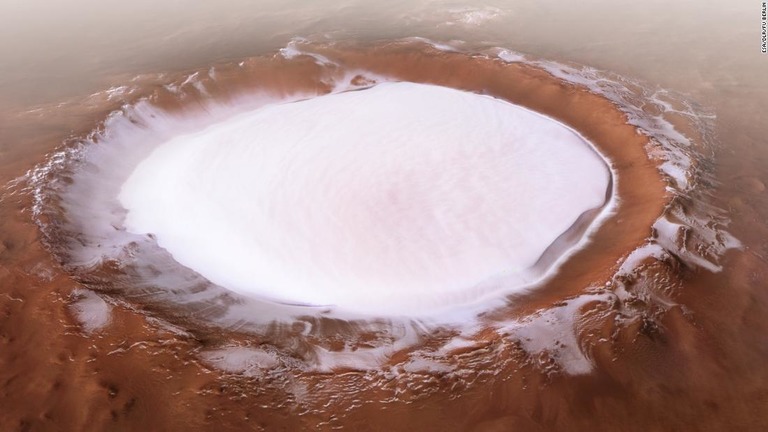 雪が積もった火星のクレーター/ESA/DLR/FU Berlin