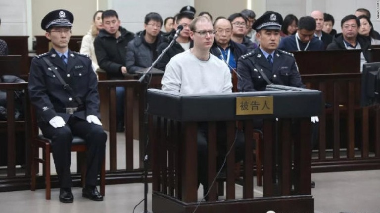 ロバート・シェレンバーグ被告＝大連市中級人民法院/Dalian Court