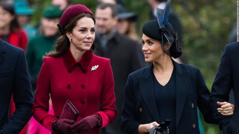 ＳＮＳ上でのキャサリン妃（左）とメーガン妃への中傷増加に英王室が動いた/Samir Hussein/Pool/WireImage via Getty Images