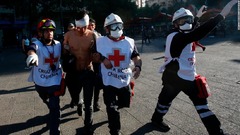 チリ、暴動による死者１１人に　地下鉄運賃値上げめぐり