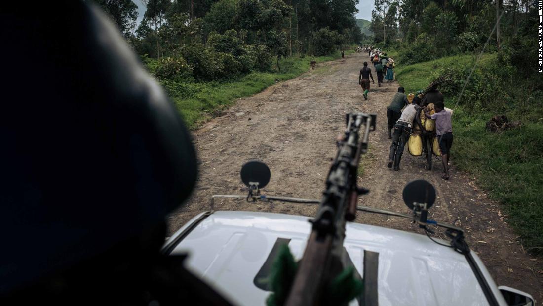 北キブ州でパトロールに当たる国連平和維持部隊。武装集団が活動し村々を襲う事件が発生している/ALEXIS HUGUET/AFP via Getty Images