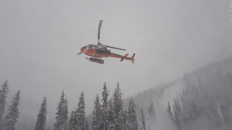 カナダのスキー場で遭難した少年２人が、宿題を燃やして暖を取り無事救出された/Calvin Beebe/Nelson SAR
