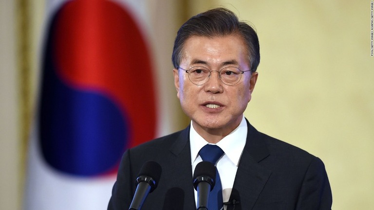 韓国の文在寅大統領。北朝鮮は交渉の扉を閉ざしてはいないとの見方を示した/Pool/Getty Images AsiaPac/Getty Images