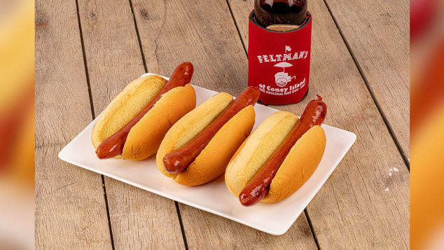 思わず手を伸ばしたくなる、米国名物のホットドッグ/Courtesy of National Hot Dog & Sausage Council