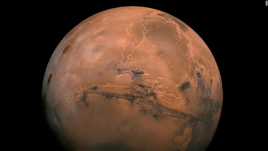 火星への長期移住を実現するには、生命に適した環境を整えるための様々な対策が必要になる/NASA